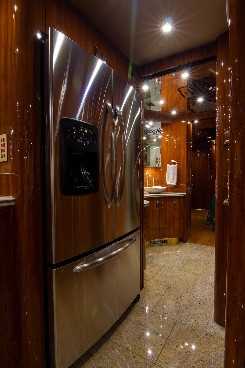 2010 Prevost Parliament XLII For Sale