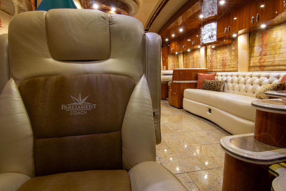 2010 Prevost Parliament XLII For Sale