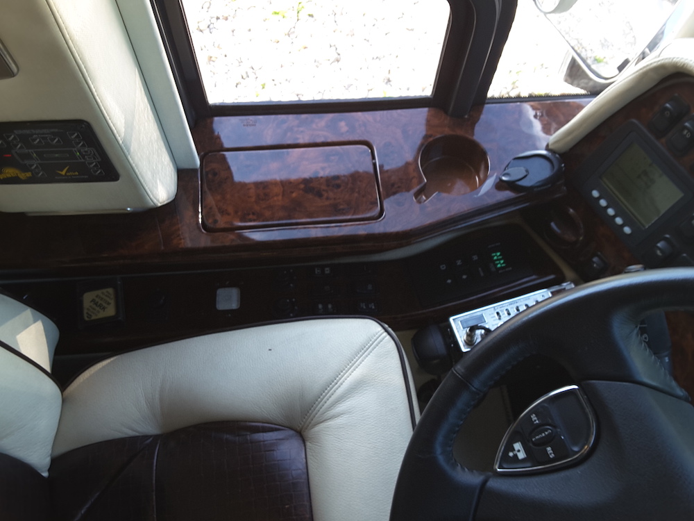 2011 Prevost Featherlite H3-45 For Sale