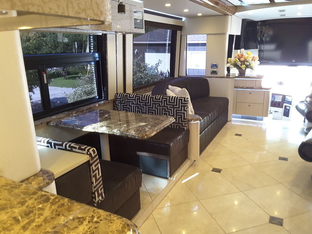 2011 Prevost Featherlite H3-45 For Sale