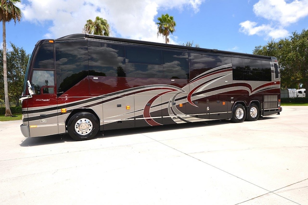 2011 Prevost Liberty H3-45 For Sale