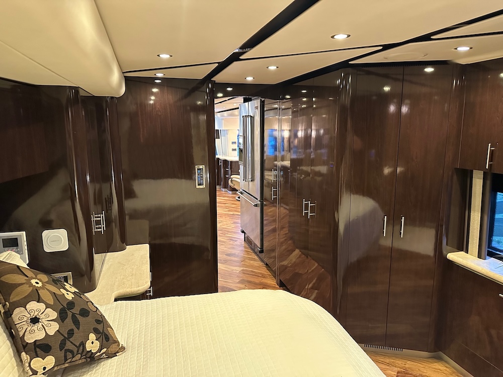 2012 Prevost Featherlite H3-45 For Sale