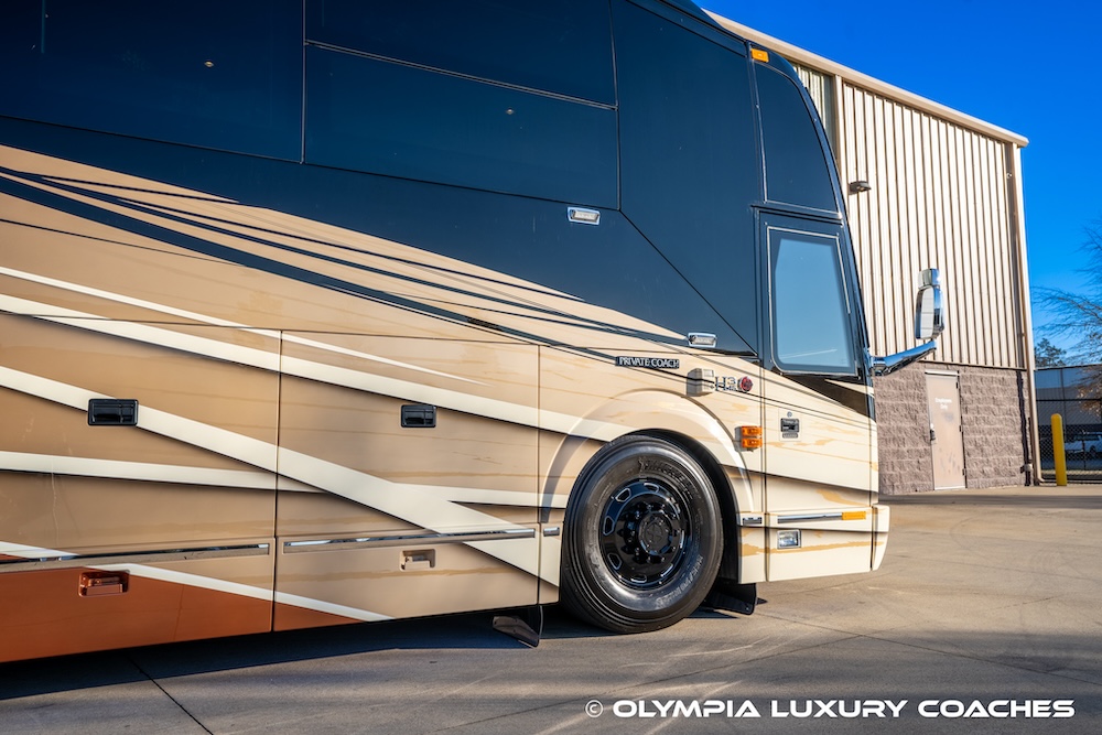 2013 Prevost Liberty H3-45 For Sale