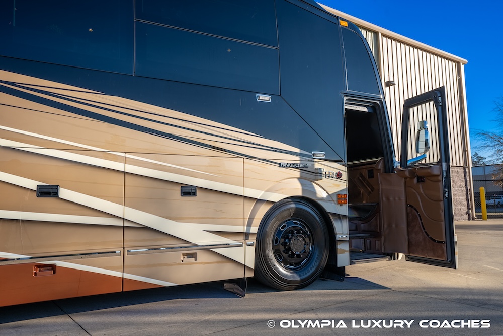 2013 Prevost Liberty H3-45 For Sale