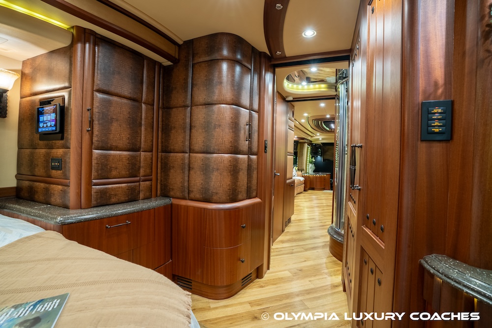 2013 Prevost Liberty H3-45 For Sale