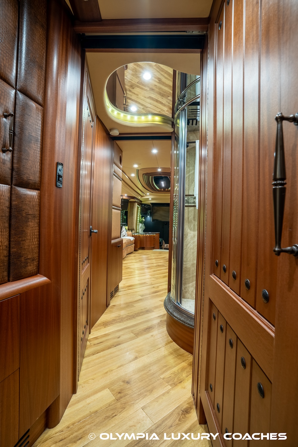 2013 Prevost Liberty H3-45 For Sale