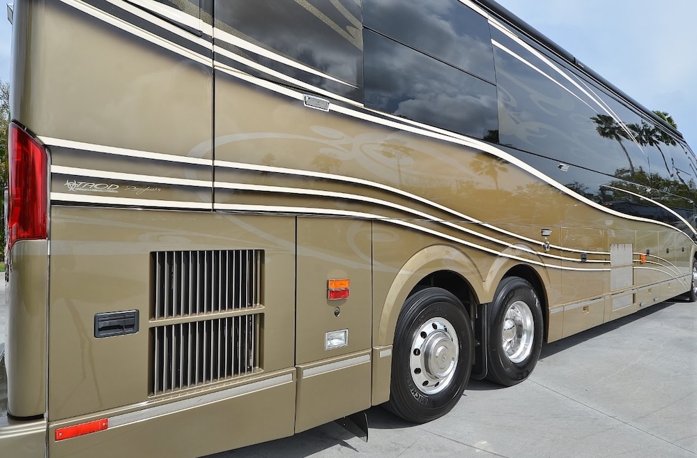 2013 Prevost Liberty H3-45 For Sale