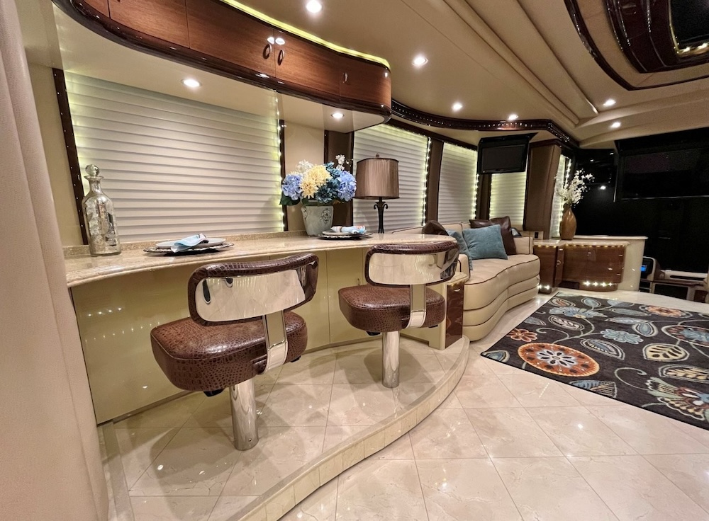 2013 Prevost Liberty H3-45 For Sale