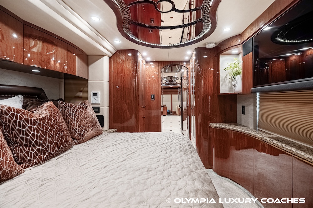 2013 Prevost Millennium H3-45 For Sale