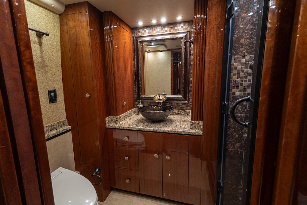 2013 Prevost Millennium H3-45 For Sale