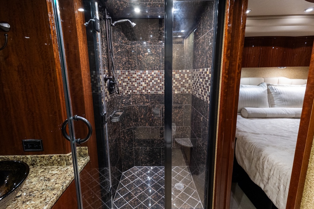 2013 Prevost Millennium H3-45 For Sale