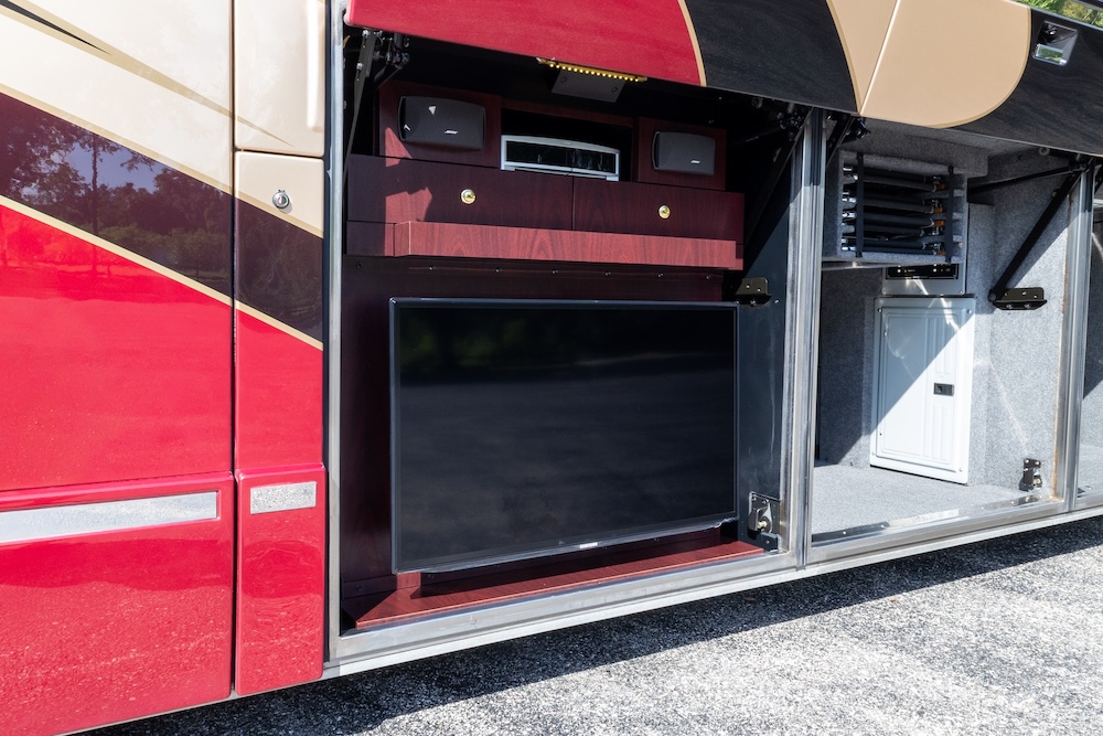 2013 Prevost Millennium H3-45 For Sale