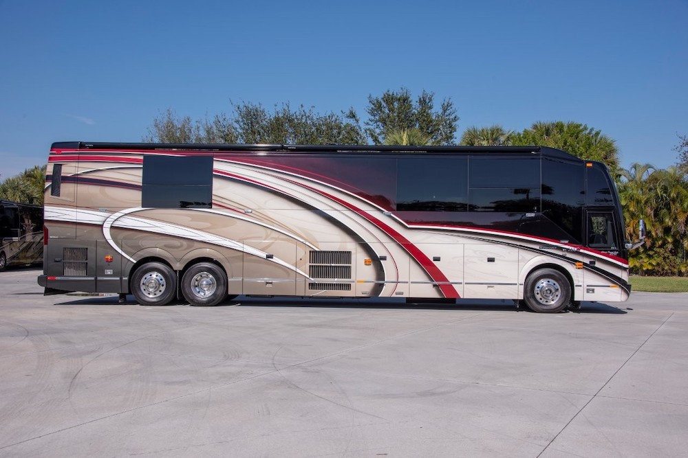 2014 Prevost Liberty H3-45 For Sale