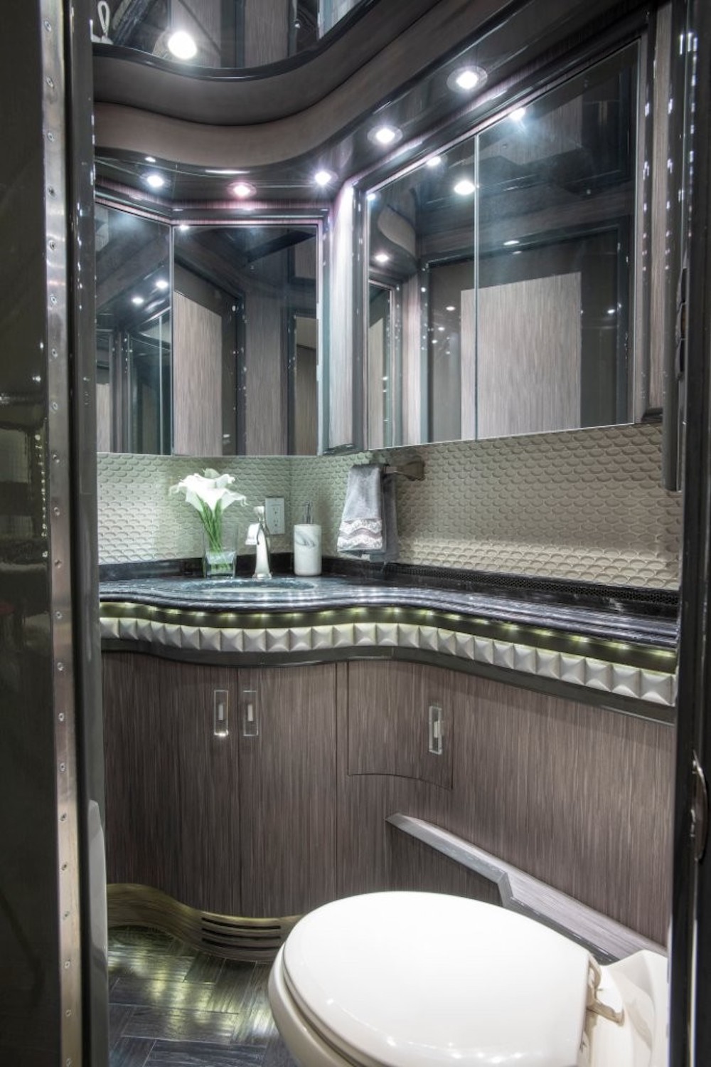 2014 Prevost Liberty H3-45 For Sale