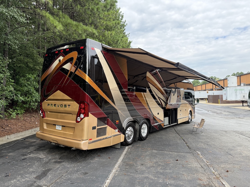 2014 Prevost Marathon H3-45 For Sale