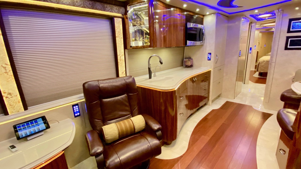 2014 Prevost Marathon X3 For Sale