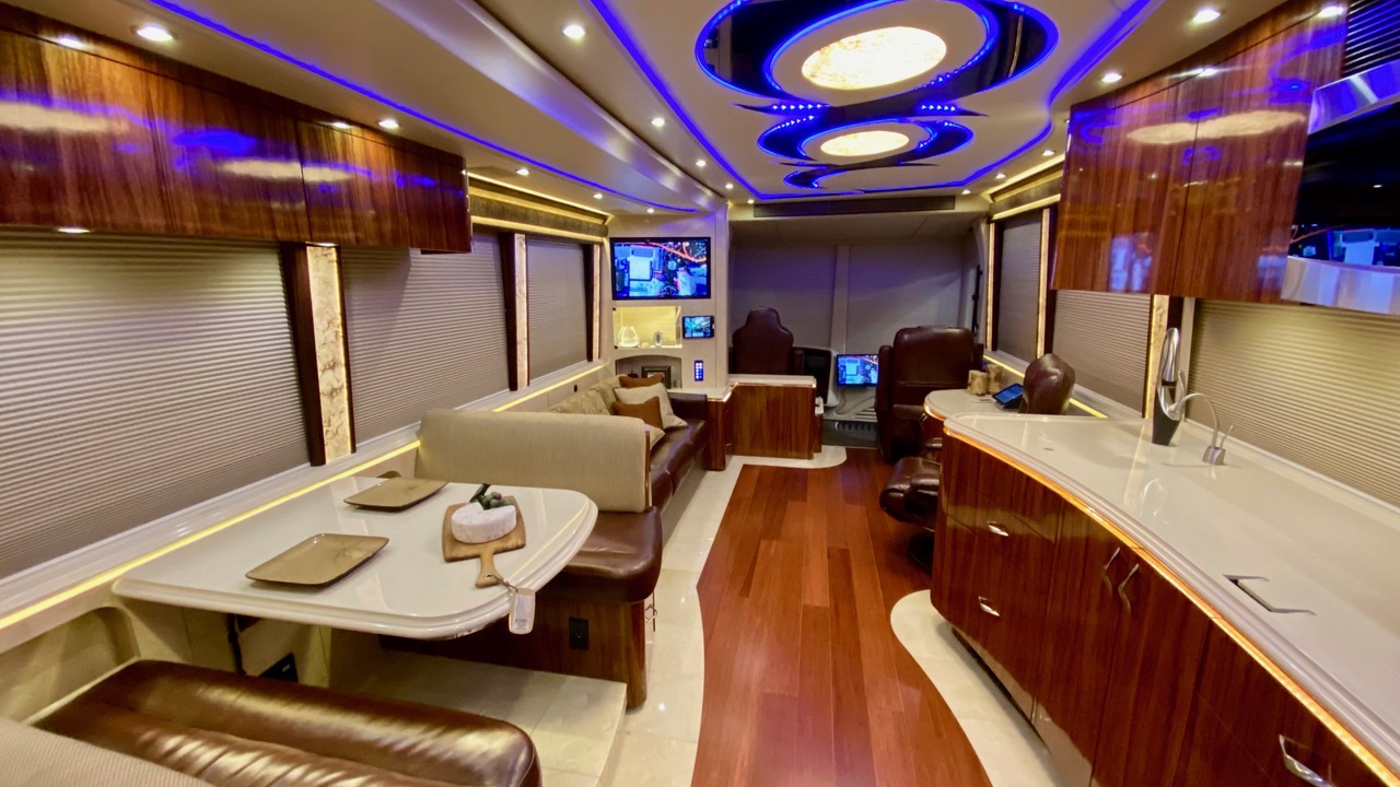 2014 Prevost Marathon X3 For Sale