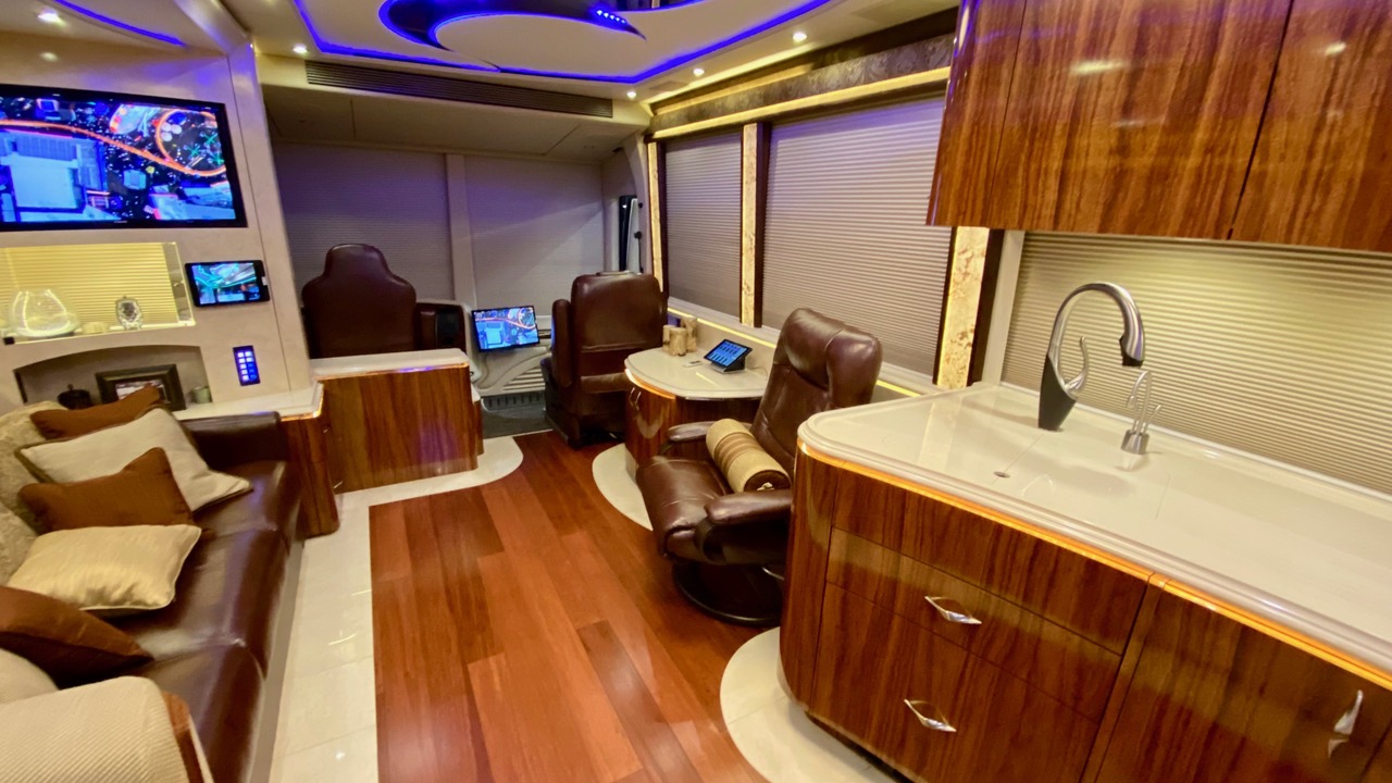 2014 Prevost Marathon X3 For Sale