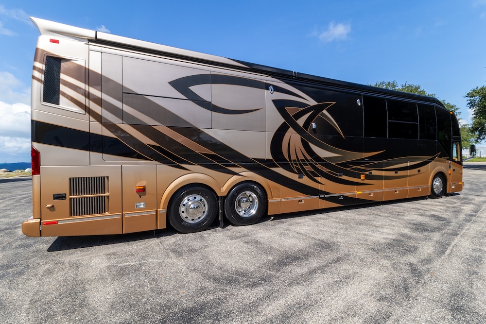 2014 Prevost Millennium H3-45 For Sale