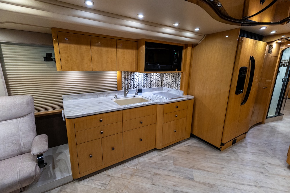 2014 Prevost Millennium H3-45 For Sale