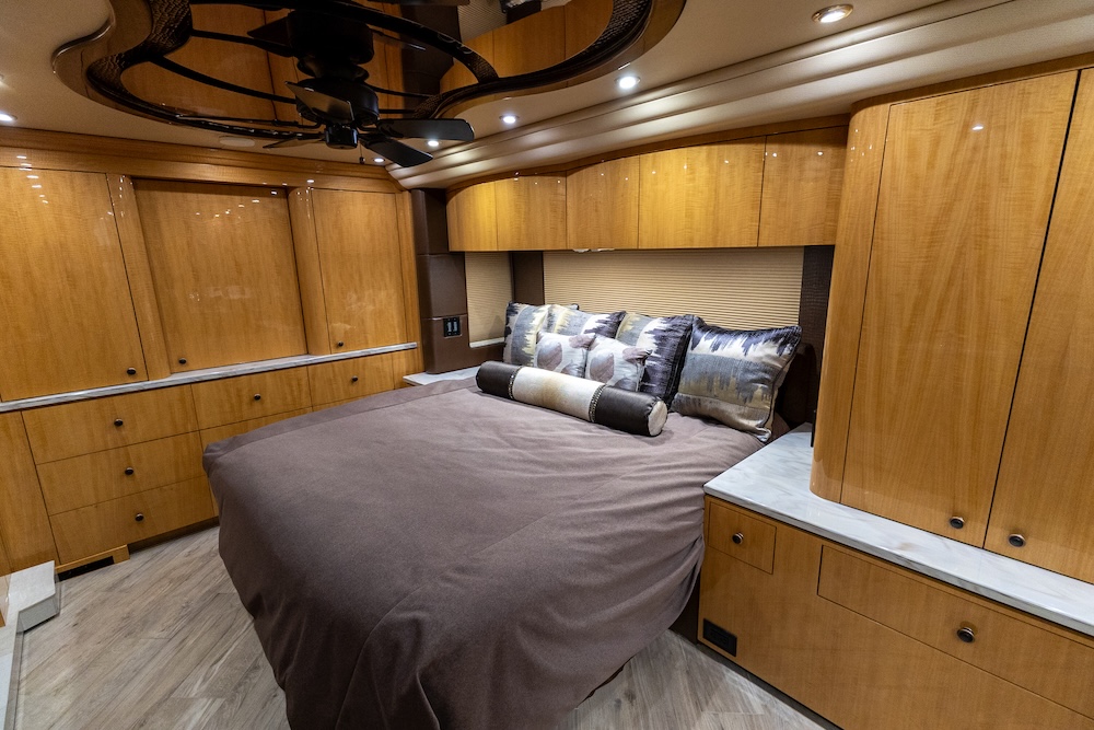 2014 Prevost Millennium H3-45 For Sale