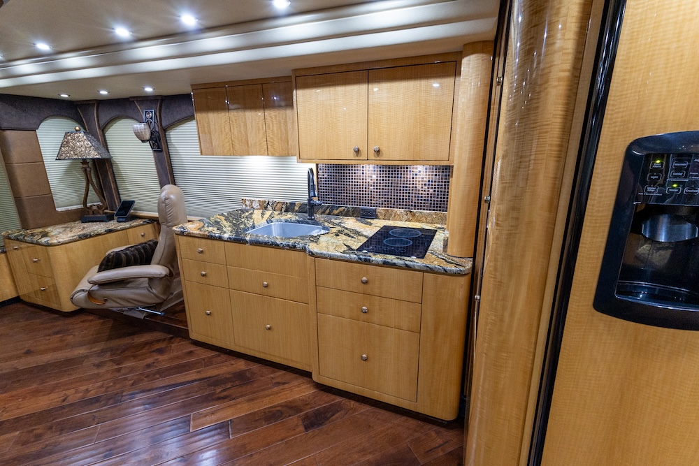 2014 Prevost Millennium H3-45 For Sale