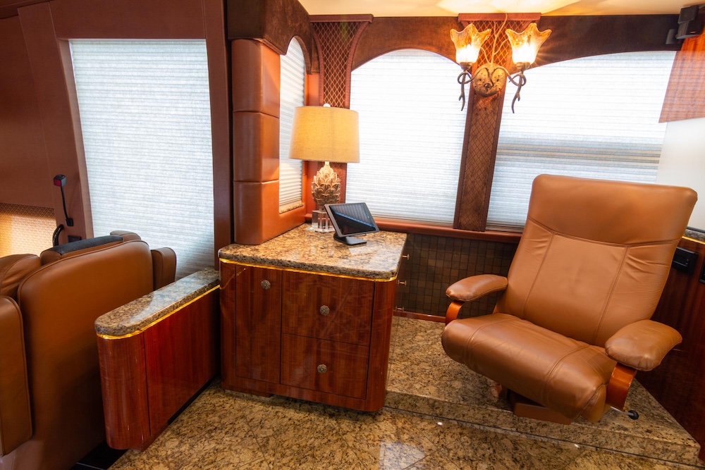 2014 Prevost Millennium H3-45 For Sale