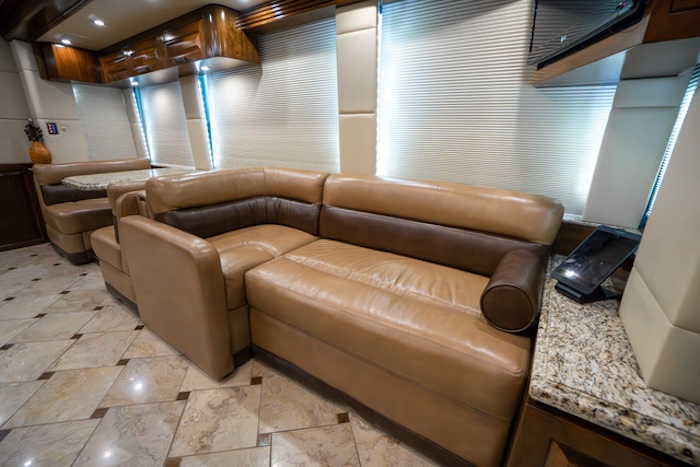 2014 Prevost Outlaw  H3-45 For Sale