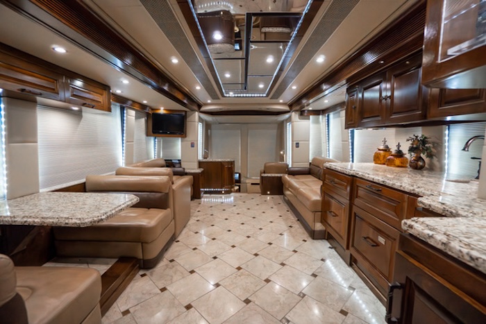 2014 Prevost Outlaw  H3-45 For Sale