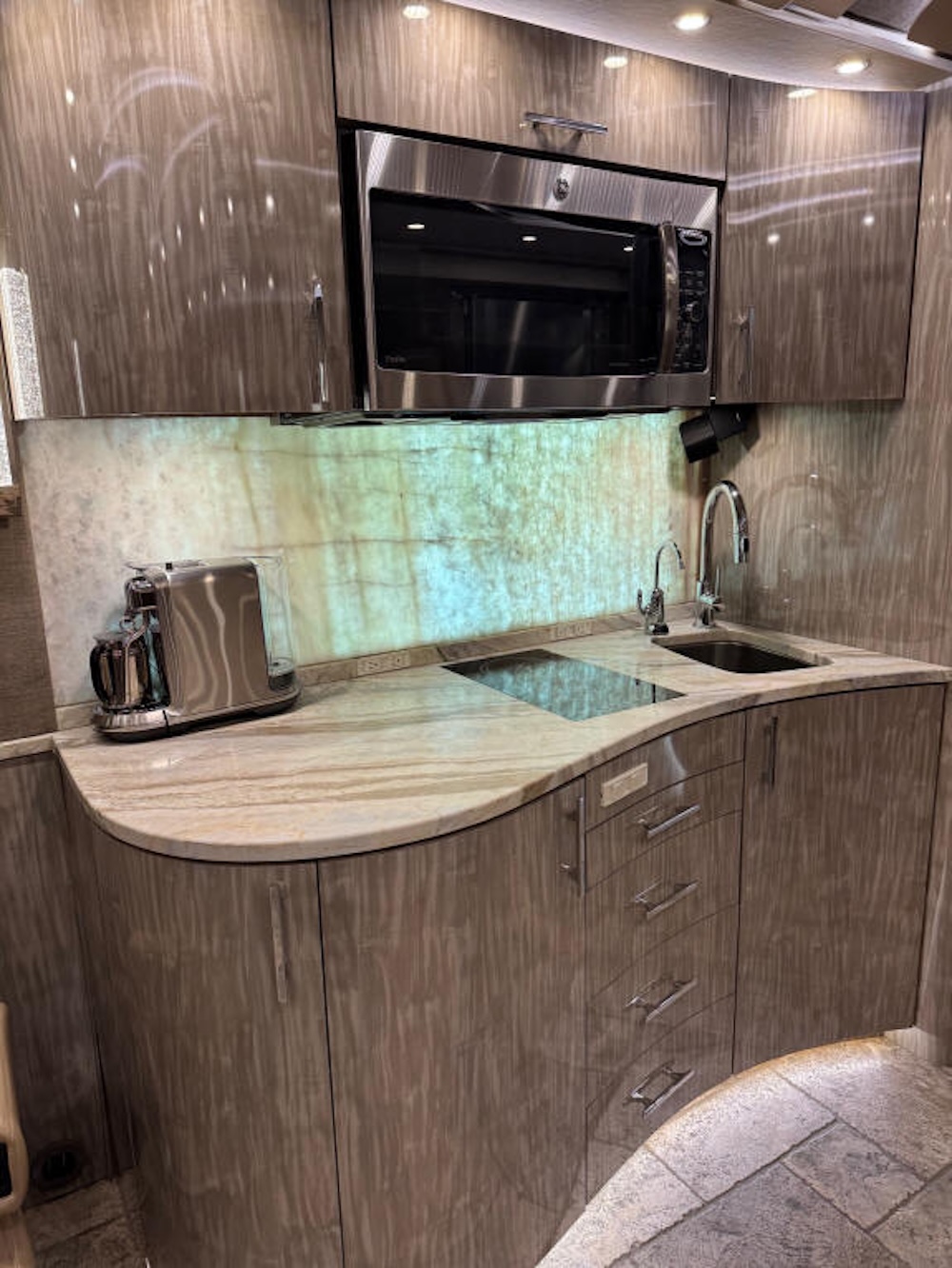 2015 Prevost Florida Coach X3 For Sale