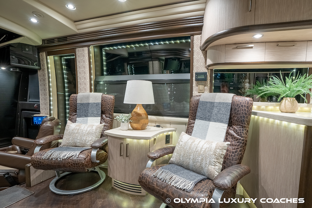 2015 Prevost Liberty H3-45 For Sale