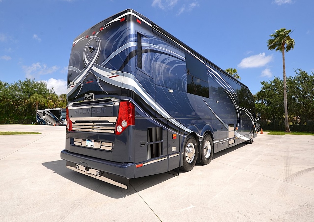2015 Prevost Liberty H3-45 For Sale