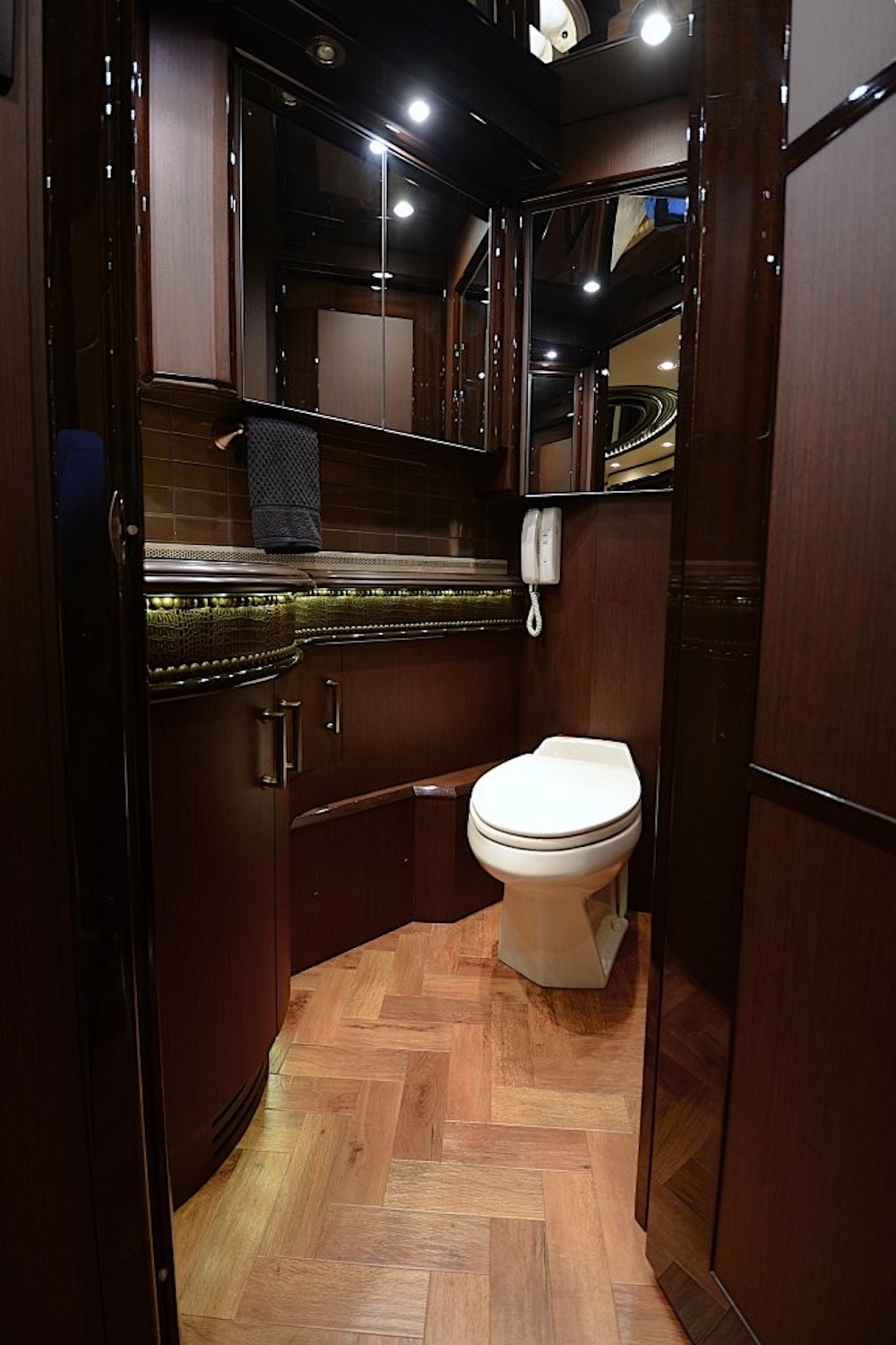 2015 Prevost Liberty H3-45 For Sale