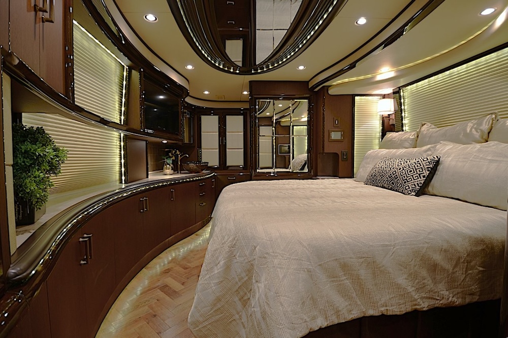 2015 Prevost Liberty H3-45 For Sale