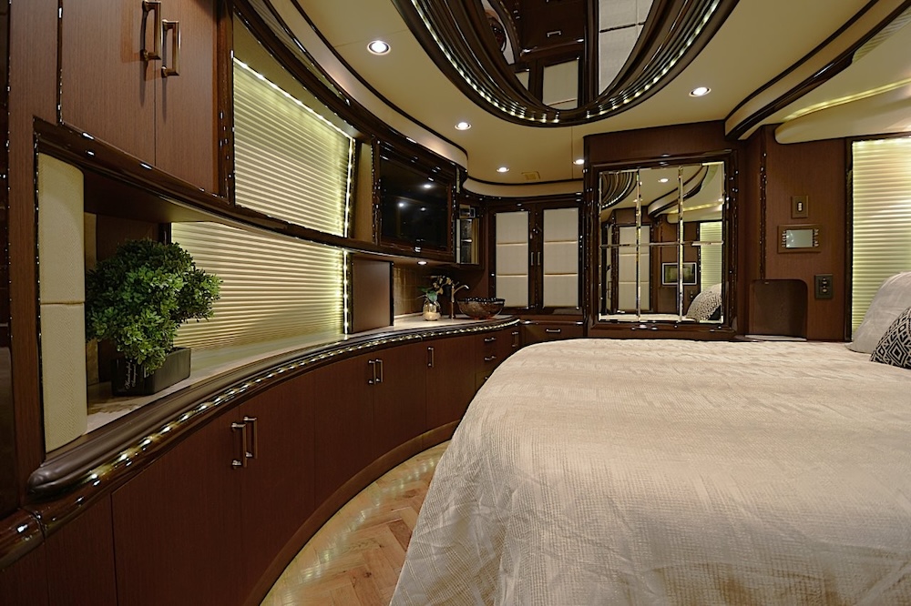 2015 Prevost Liberty H3-45 For Sale