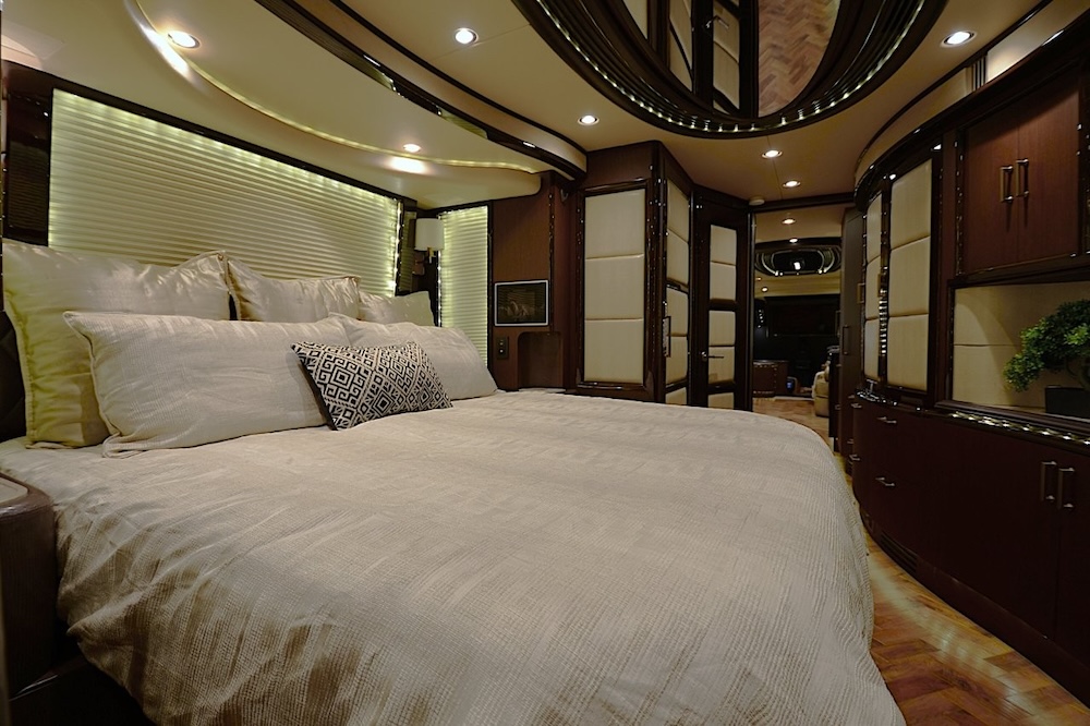 2015 Prevost Liberty H3-45 For Sale
