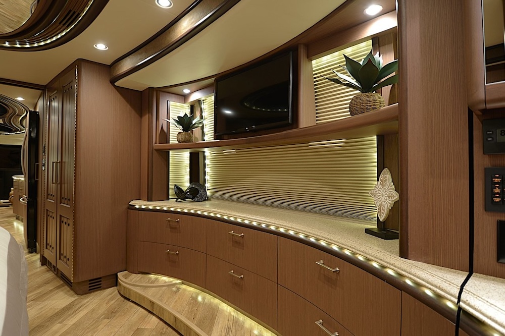 2013 Prevost Liberty H3-45 For Sale