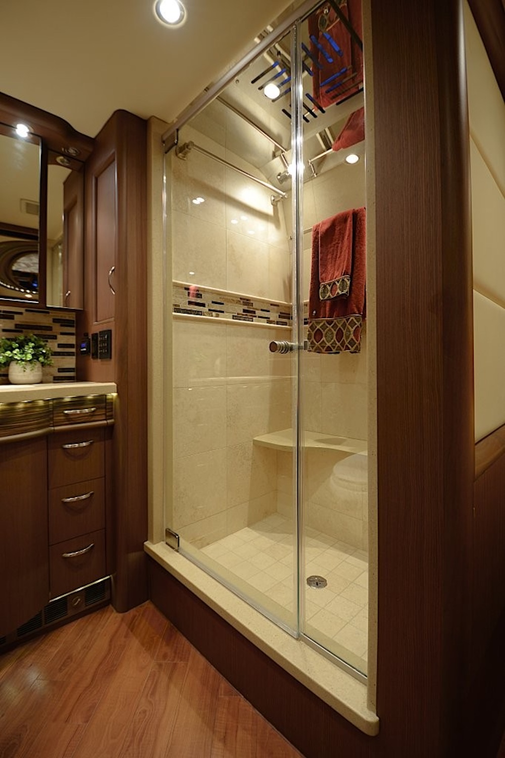 2015 Prevost Liberty H3-45 For Sale