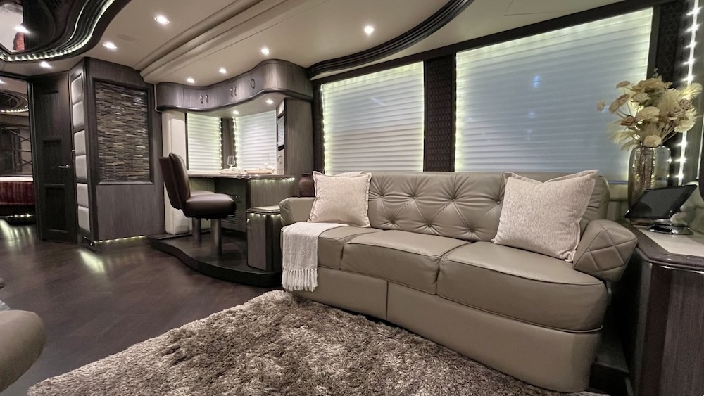 2015 Prevost Liberty H3-45 For Sale