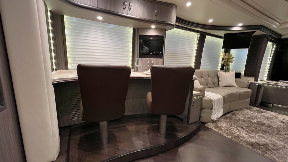 2015 Prevost Liberty H3-45 For Sale