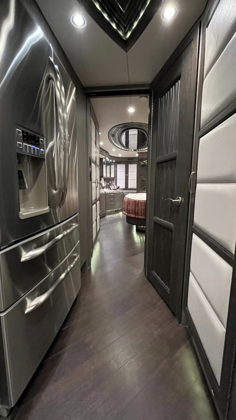 2015 Prevost Liberty H3-45 For Sale