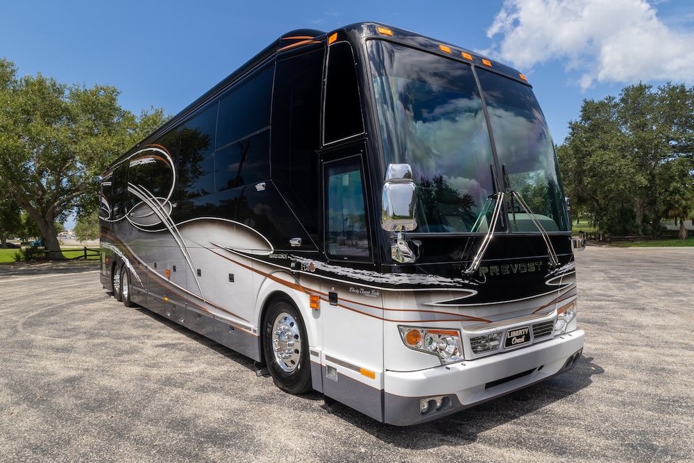 2015 Prevost Liberty H3-45 For Sale