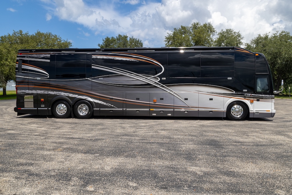 2015 Prevost Liberty H3-45 For Sale