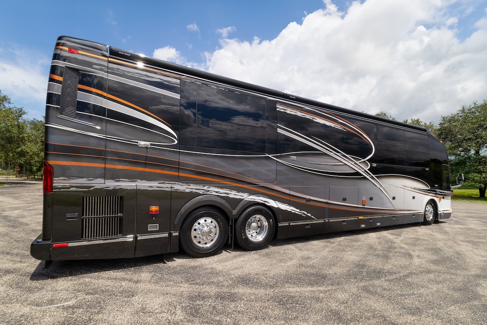 2015 Prevost Liberty H3-45 For Sale