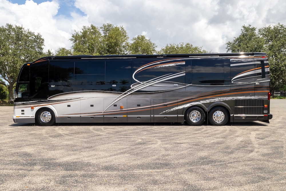 2015 Prevost Liberty H3-45 For Sale