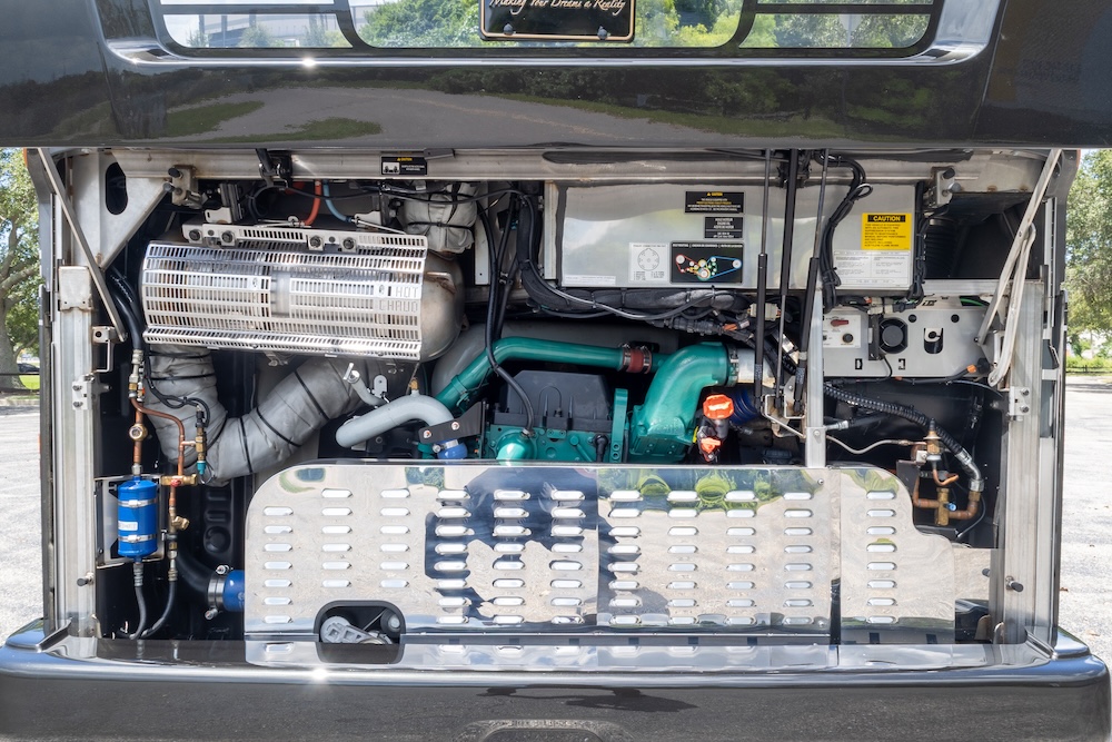 2015 Prevost Liberty H3-45 For Sale