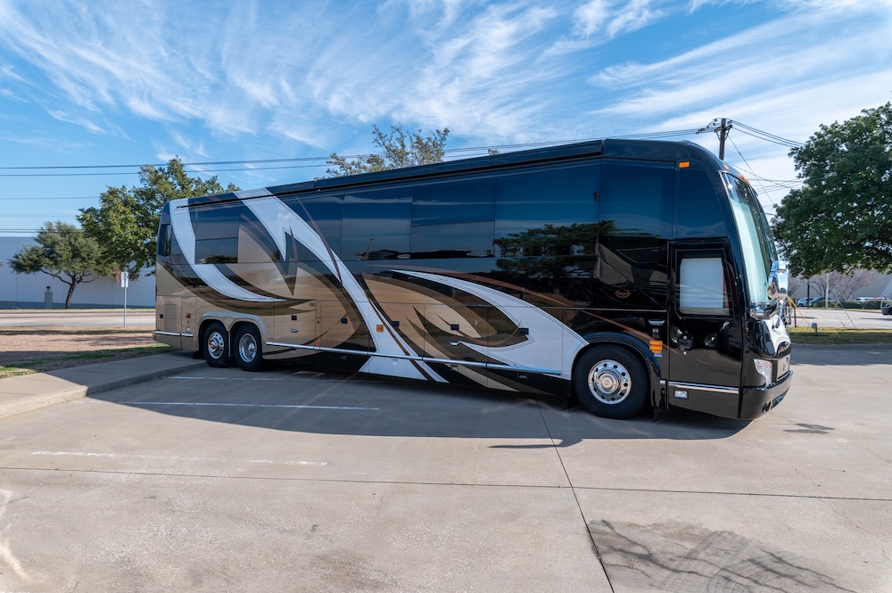 2015 Prevost Marathon H3-45 For Sale
