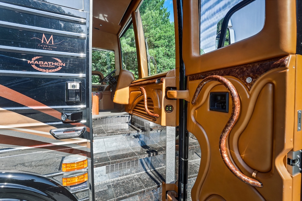 2015 Prevost X3 For Sale