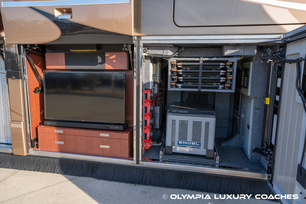 2015 Prevost Millennium H3-45 For Sale