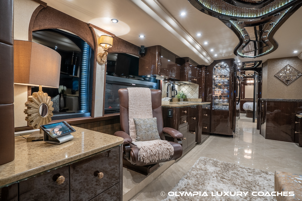 2015 Prevost Millennium H3-45 For Sale